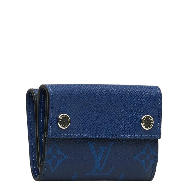 Louis Vuitton Monogram Taiga Dialovery Three Fed Wallet Compact Wallet M67620 Cobalt Blue PVC Leather Men LOUIS VUITTON